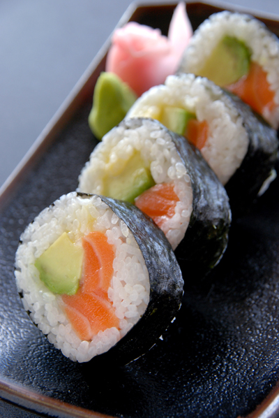 Avocado salmon roll